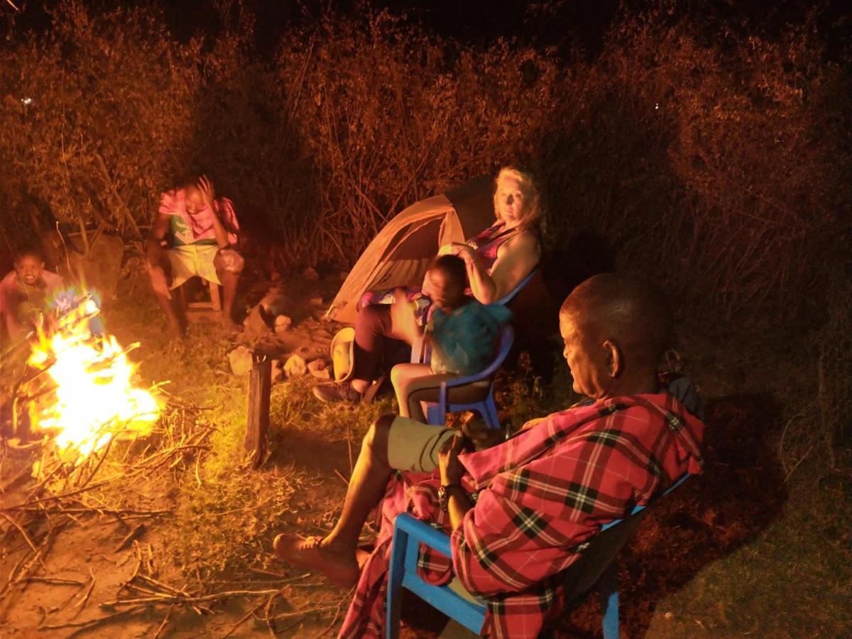 Maasai homestay camping Sekenani Bagian luar foto