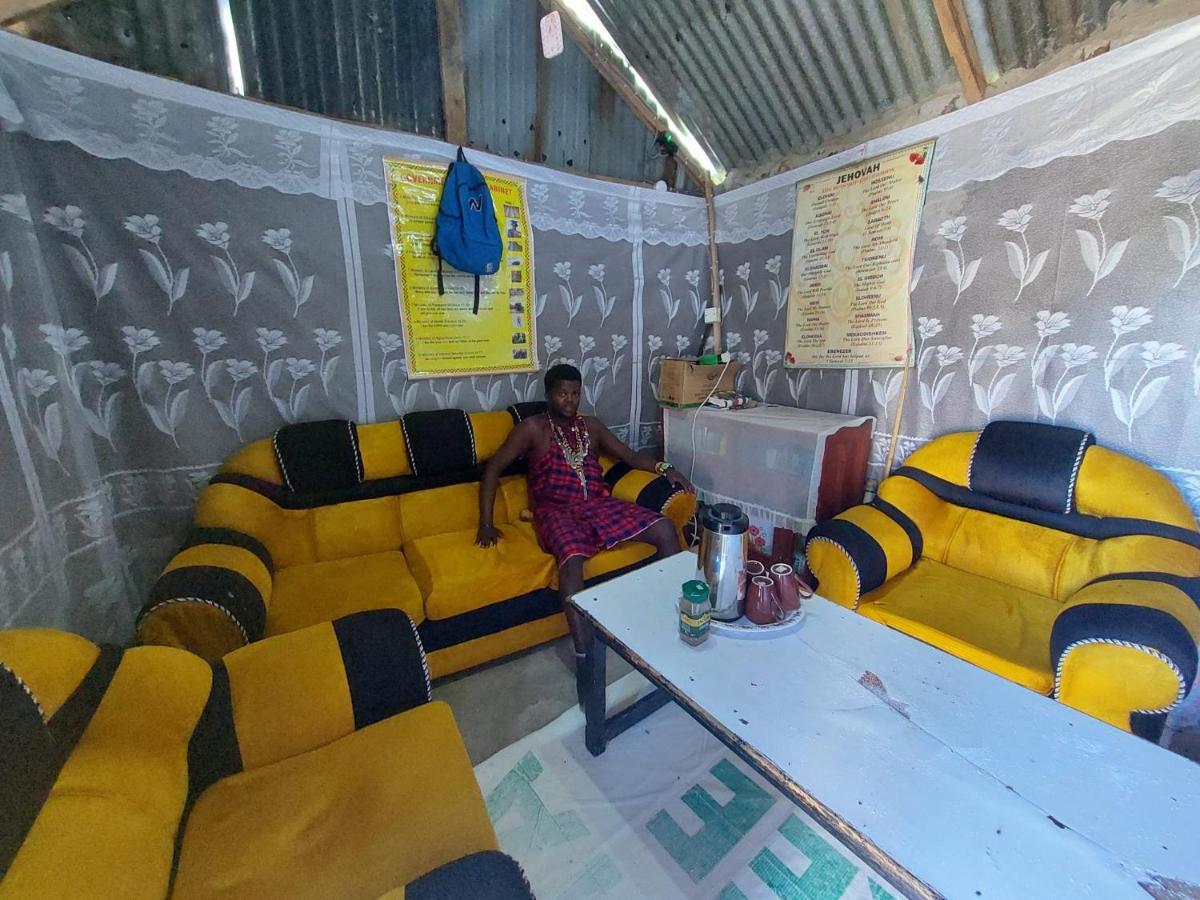 Maasai homestay camping Sekenani Bagian luar foto